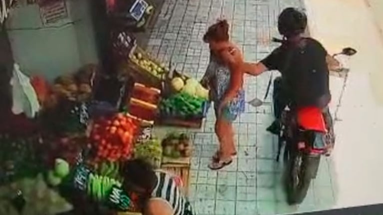 El ataque del motochoro a una mujer.