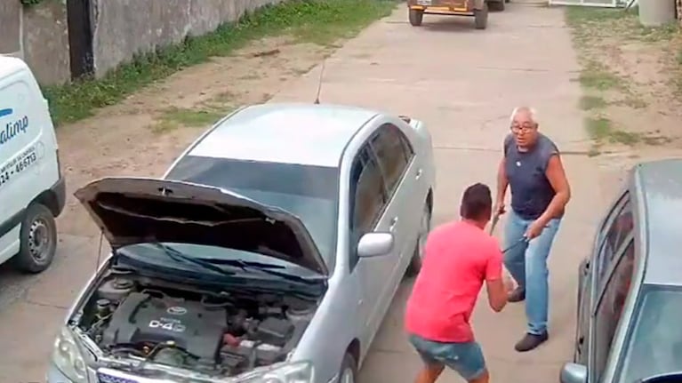El ataque quedó filmado por las cámaras del taller.