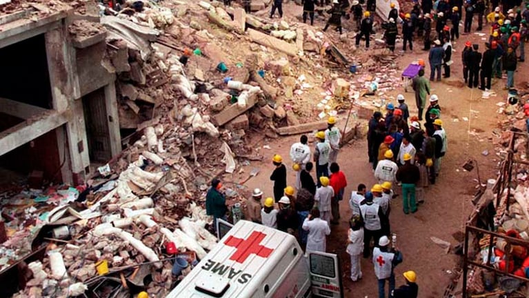 El atentado a la AMIA dejó un saldo de 85 muertos y más de 300 personas heridas.