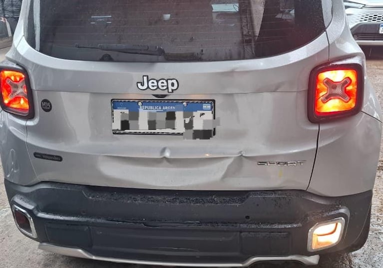 El auto del agresor detenido ( Foto: Prensa Policía)