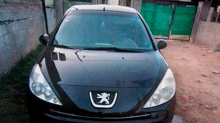 El auto denunciado como robado en Córdoba.