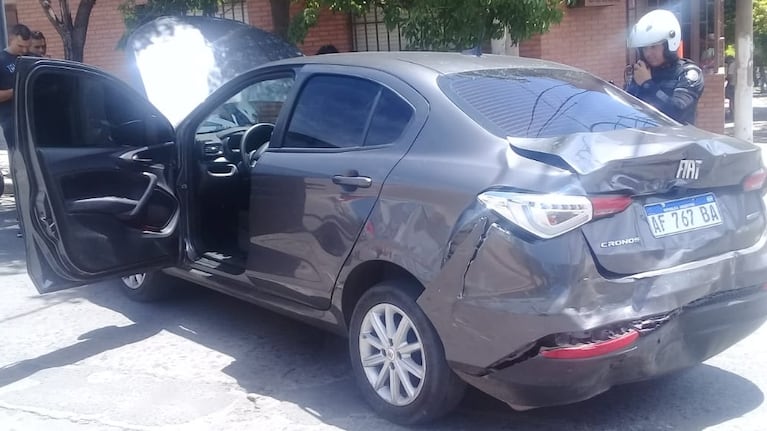 El auto en el que circulaba el delincuente tenía pedido de captura por robo.