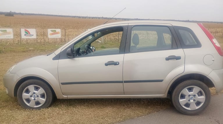 El auto en el que viajaban los detenidos.