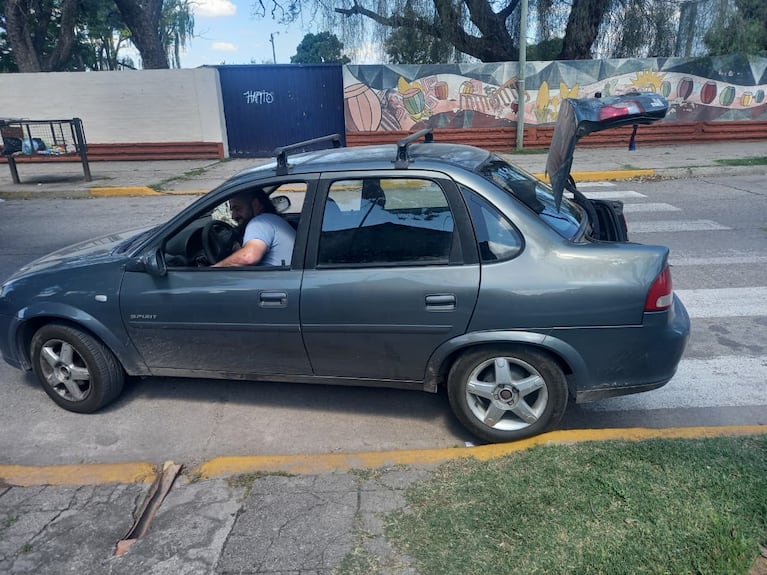 El auto fue robado en Córdoba capital, a metros de la Policía.