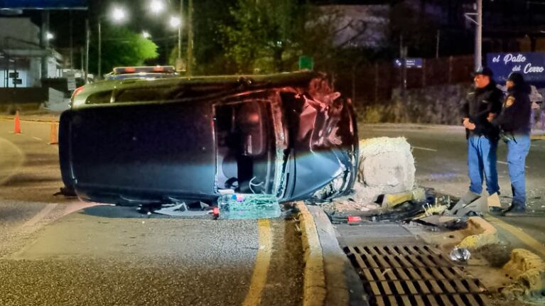 El auto quedó destrozado. Foto: Emmanuel Cuestas / El Doce.