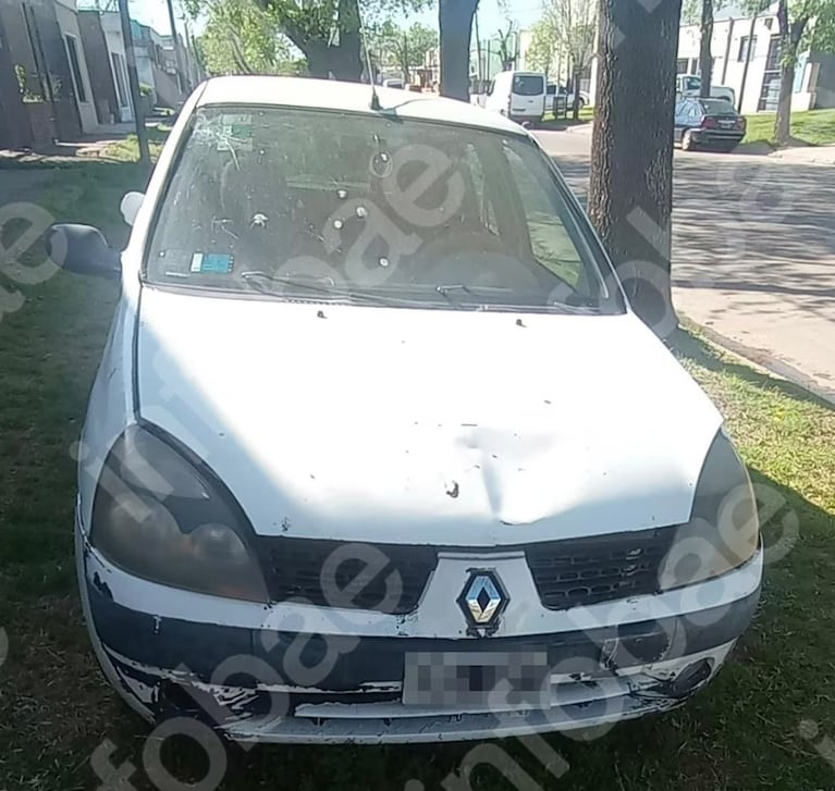 El auto quedó inutilizable por el daño.