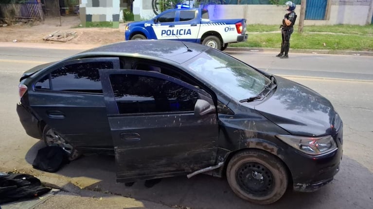 El auto robado por los dos menores.