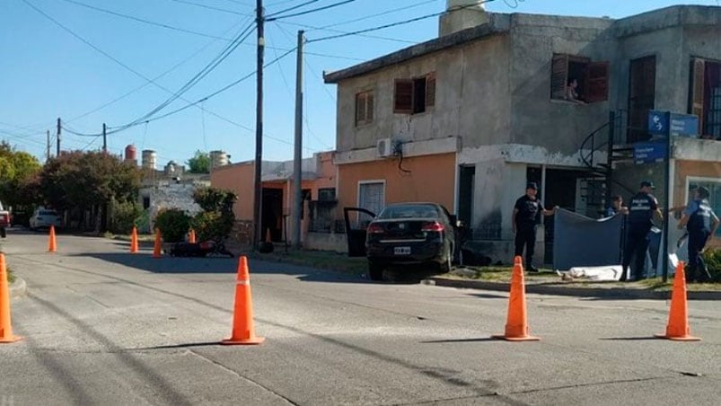 El auto terminó impactando contra una casa. Foto: gentileza Cadena3.