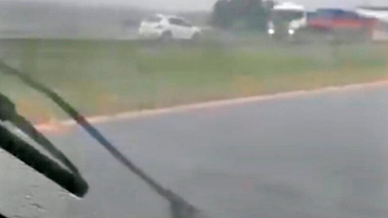 El automovilista avanzó por la mano contraria entre Almafuerte y Río Tercero.