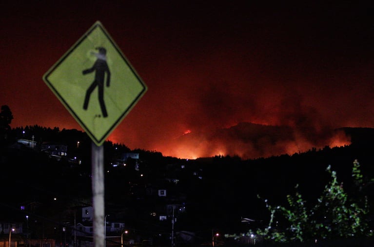 El avance del fuego en la región de Biobío en Chile.