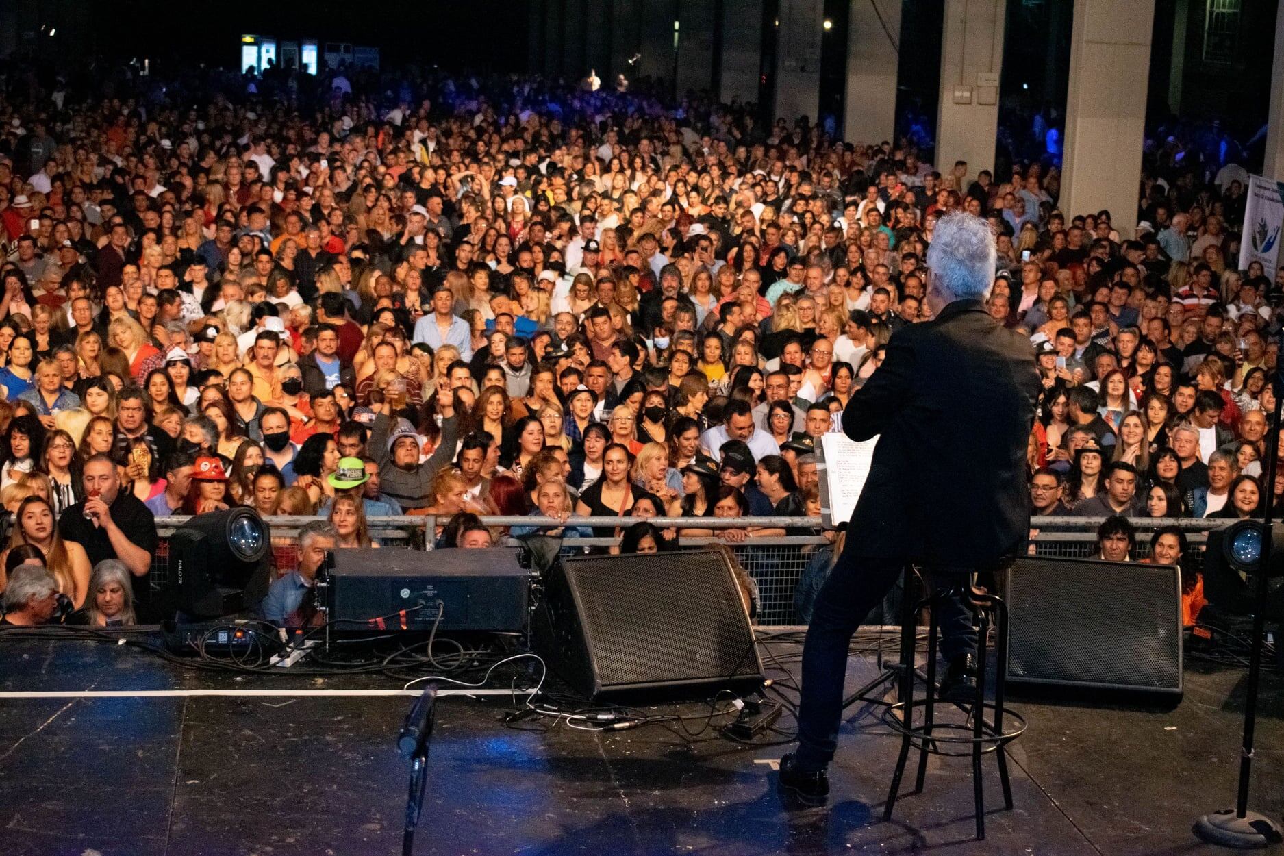 El "baile gigante" del Rey Pelusa fue todo un éxito en Forja.