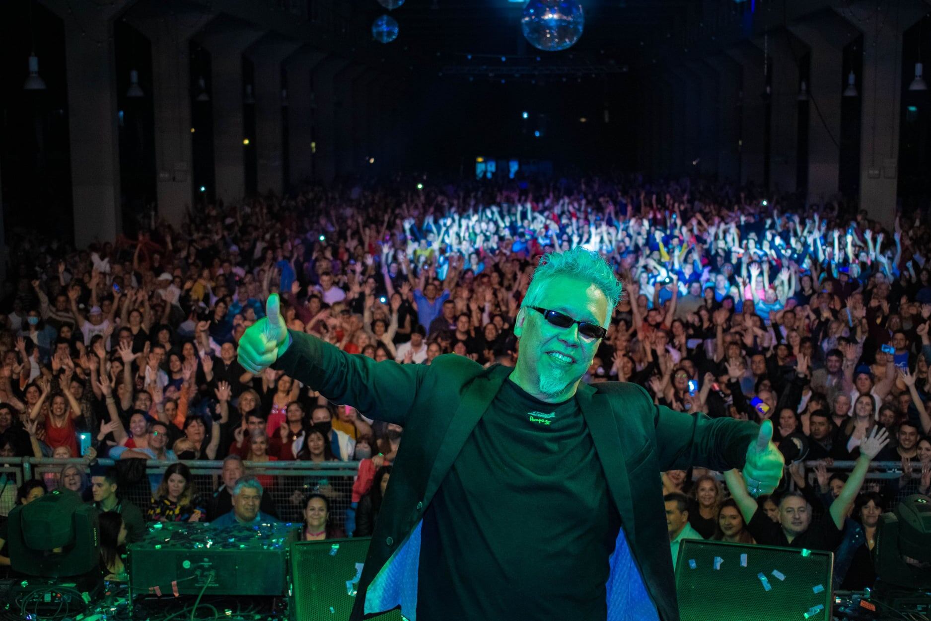 El "baile gigante" del Rey Pelusa fue todo un éxito en Forja.