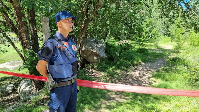 El baldío donde hallaron a la mujer con vida.