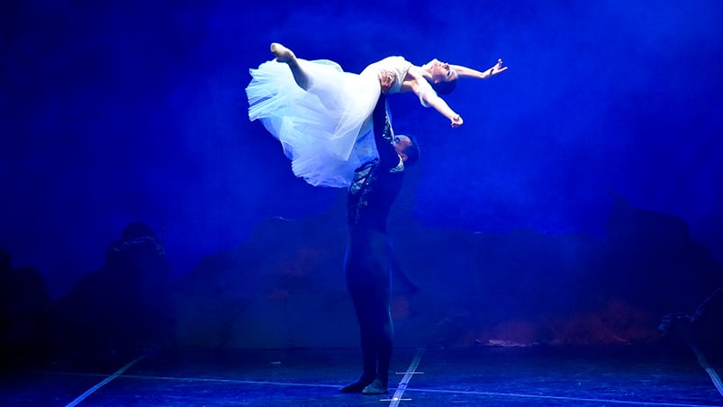 El Ballet Oficial de la Provincia, un lujo en el Teatro del Libertador.