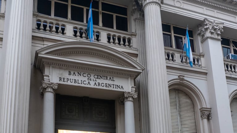 El Banco Central realizó el anuncio después que el Indec difundiera la inflación de diciembre de 2024.