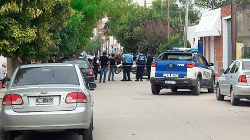 El barrio quedó conmocionado por el sangriento crimen.