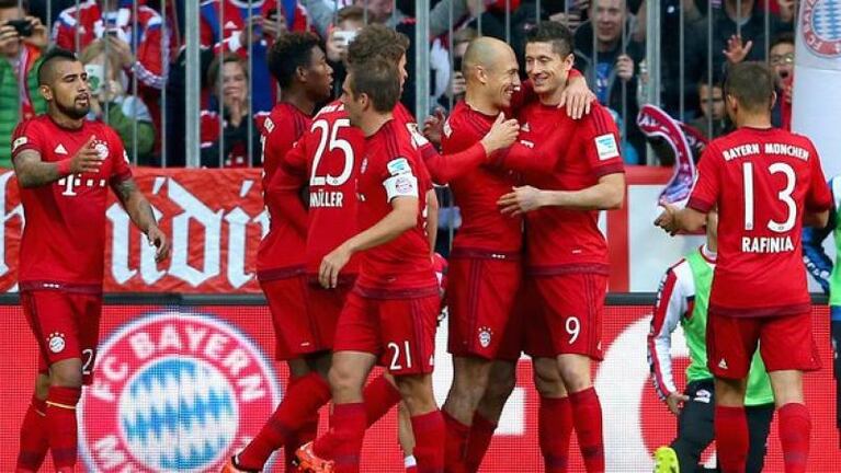 El Bayern celebró el triunfo 1000 con cerveza gratis