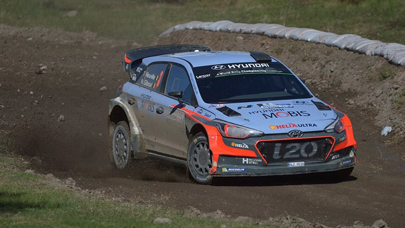 El belga Thierry Neuville fue el más rápido en Carlos Paz.  Foto: Lucio Casalla / ElDoce.tv