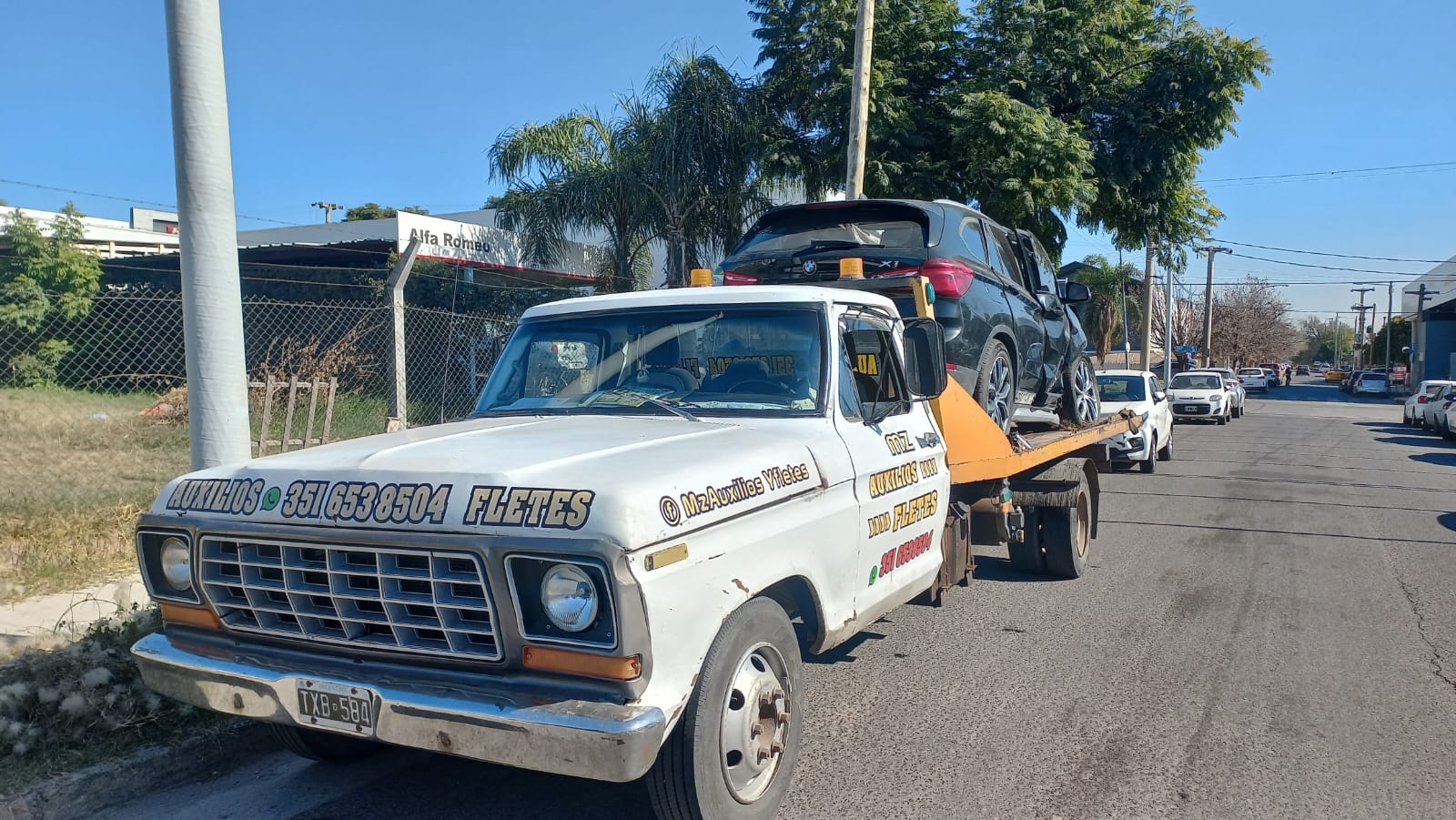 El BMW de González fue trasladado para determinar si tuvo fallas. Foto: Julieta Pelayo/ElDoce.