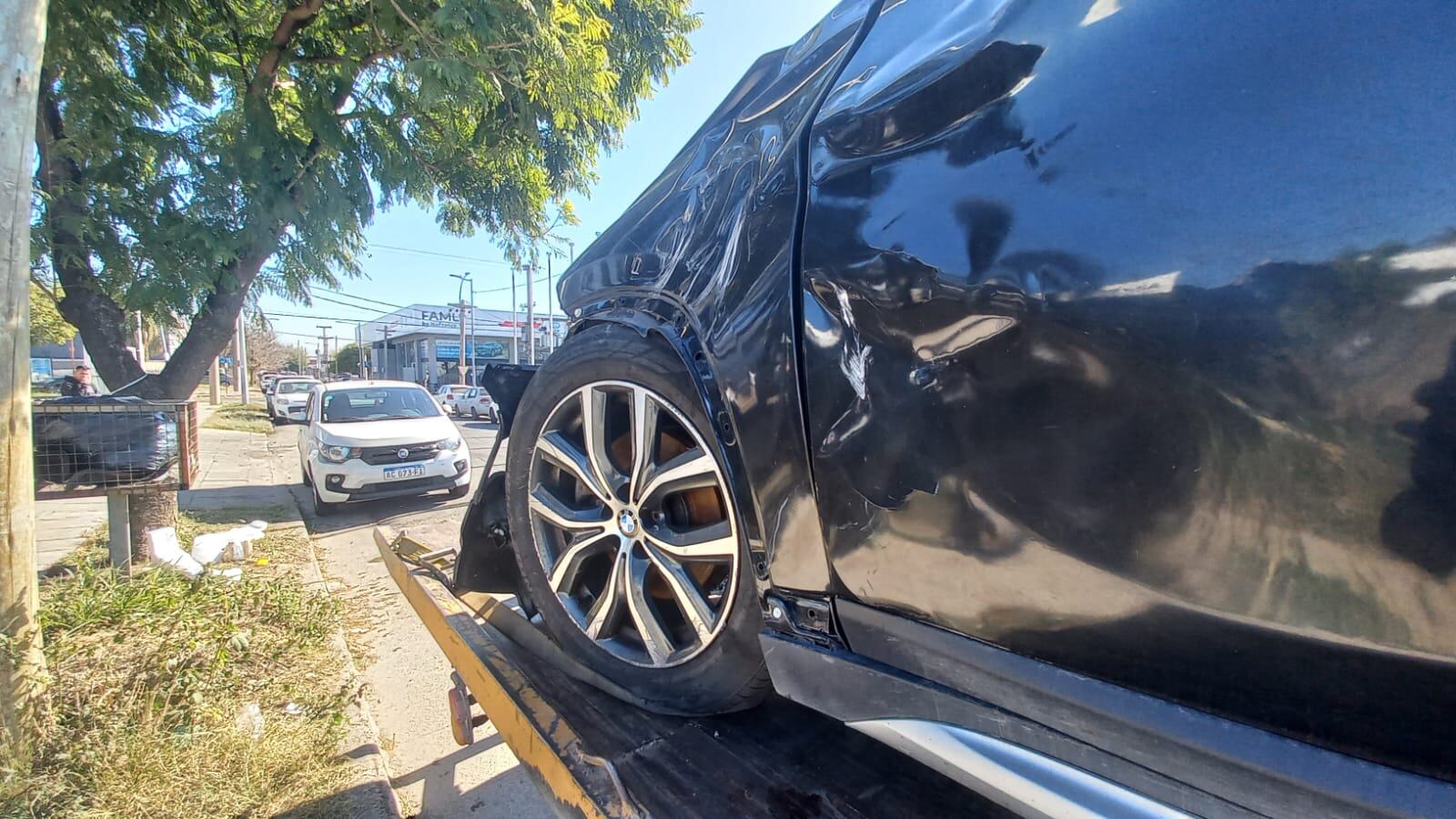 El BMW de González fue trasladado para determinar si tuvo fallas. Foto: Julieta Pelayo/ElDoce.