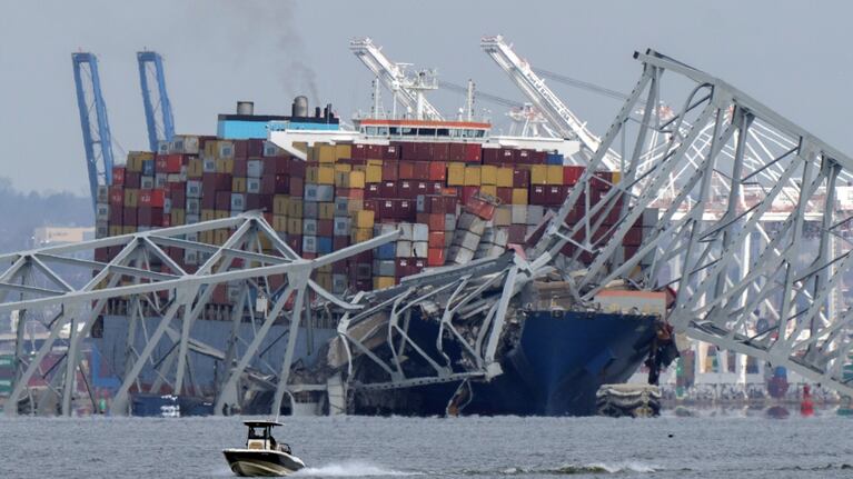 El buque contenedor "Dalí" derrumbó un puente en la ciudad de Baltimore, Estados Unidos. (Foto: AP).