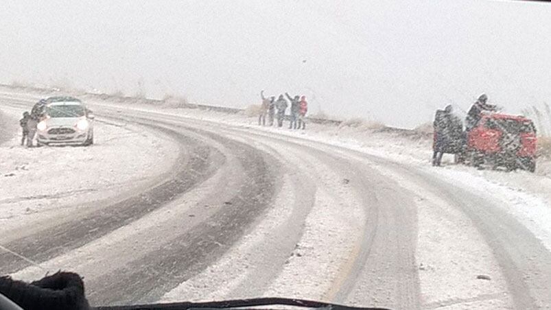 El camino de las Altas Cumbres se mantiene cortado por la nieve