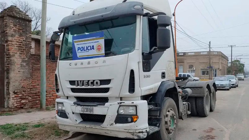 El camión detuvo su marcha  a la altura de la localidad de Ballesteros.