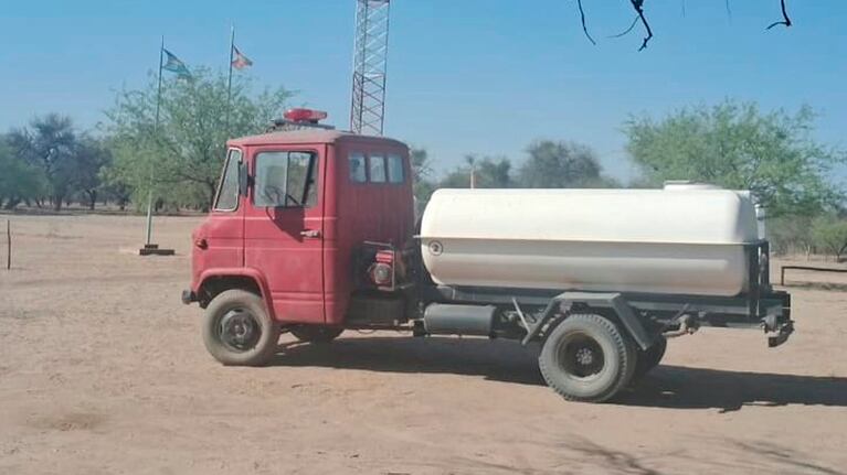 El camión utilizado en el Destacamento de Bomberos de Chancaní.