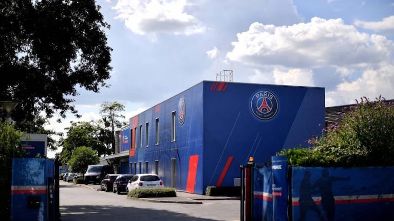 El Camp des Loges no contó con la presencia de Lionel Messi este miércoles. Foto: L'Equipe