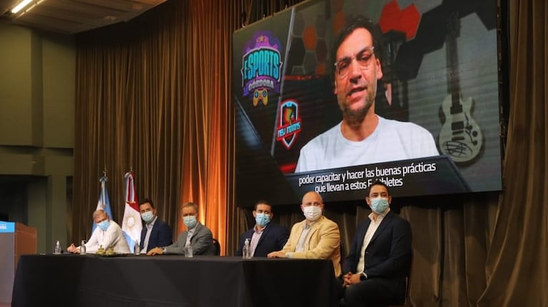 El campeón olímpico Fabricio Oberto, un pionero cordobés de los e-Sports.