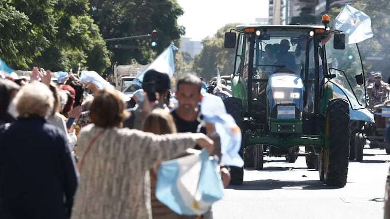 El campo realiza una jornada de protesta por 24 horas.