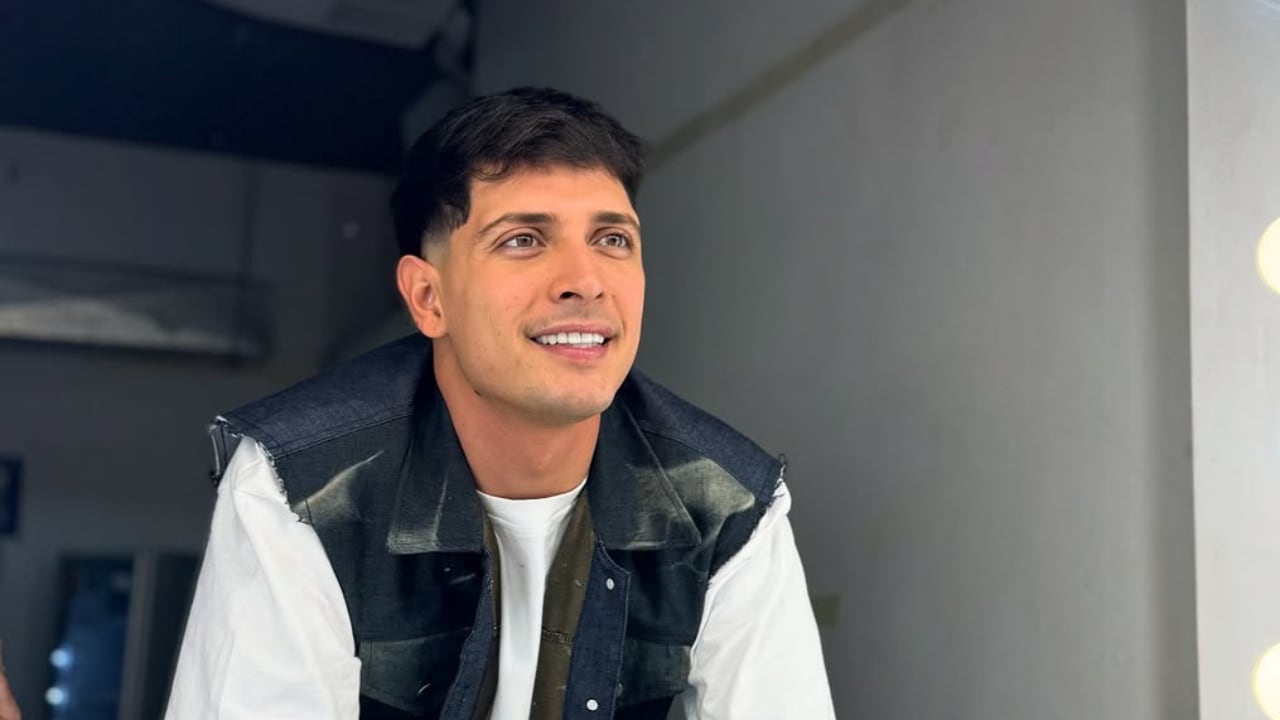 El cantante de DesaKTa2 compartió otra faceta además de ser cantante