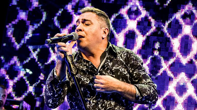 El cantante prepara un baile especial.