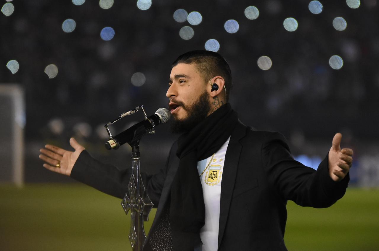 El cantante se lució en la previa al partido de la Selección ante Venezuela. Foto: Lucio Casalla / ElDoce.tv