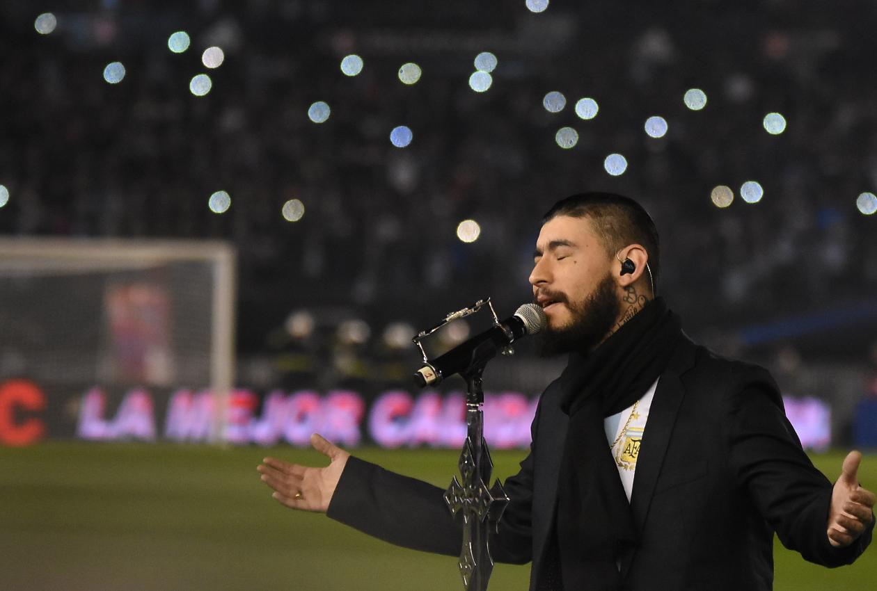 El cantante se lució en la previa al partido de la Selección ante Venezuela. Foto: Lucio Casalla / ElDoce.tv