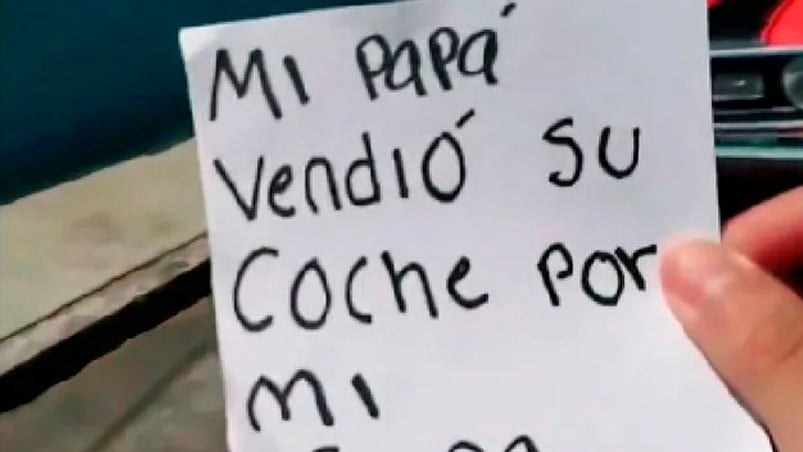 El cartel con el que el joven introdujo la historia.