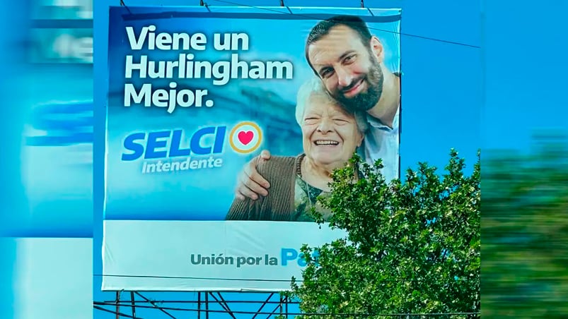 El cartel que pusieron en las calles de Hurlingham.