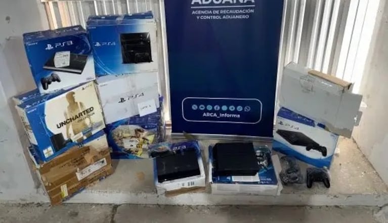 El catálogo incluye una amplia variedad de artículos tecnológicos nuevos.