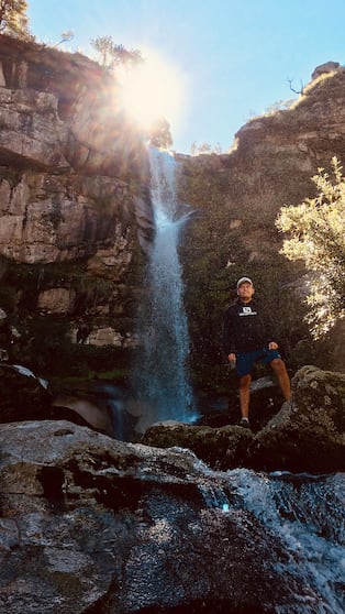 El caudal de agua en verano invita a disfrutarla durante horas.