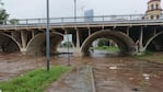 El caudal del río Suquía podría subir casi un metro tras la apertura de las dos válvulas en el dique San Roque.