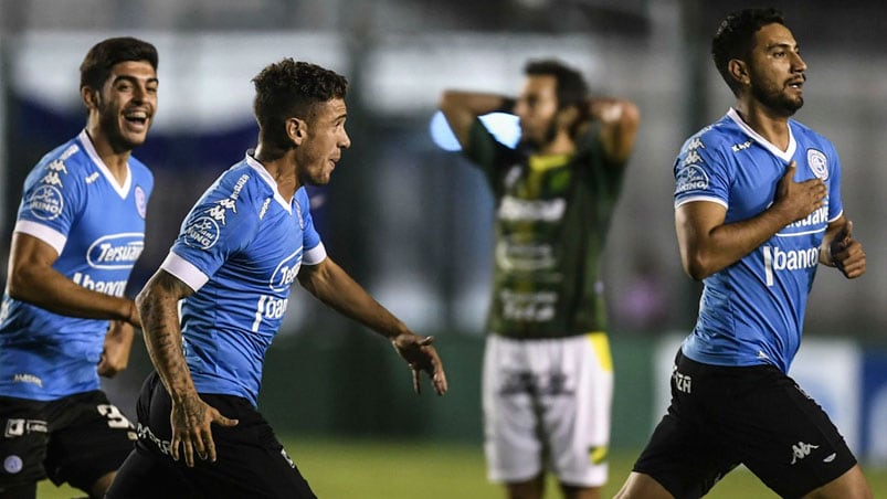 El Celeste lo empató agónicamente con un jugador menos.