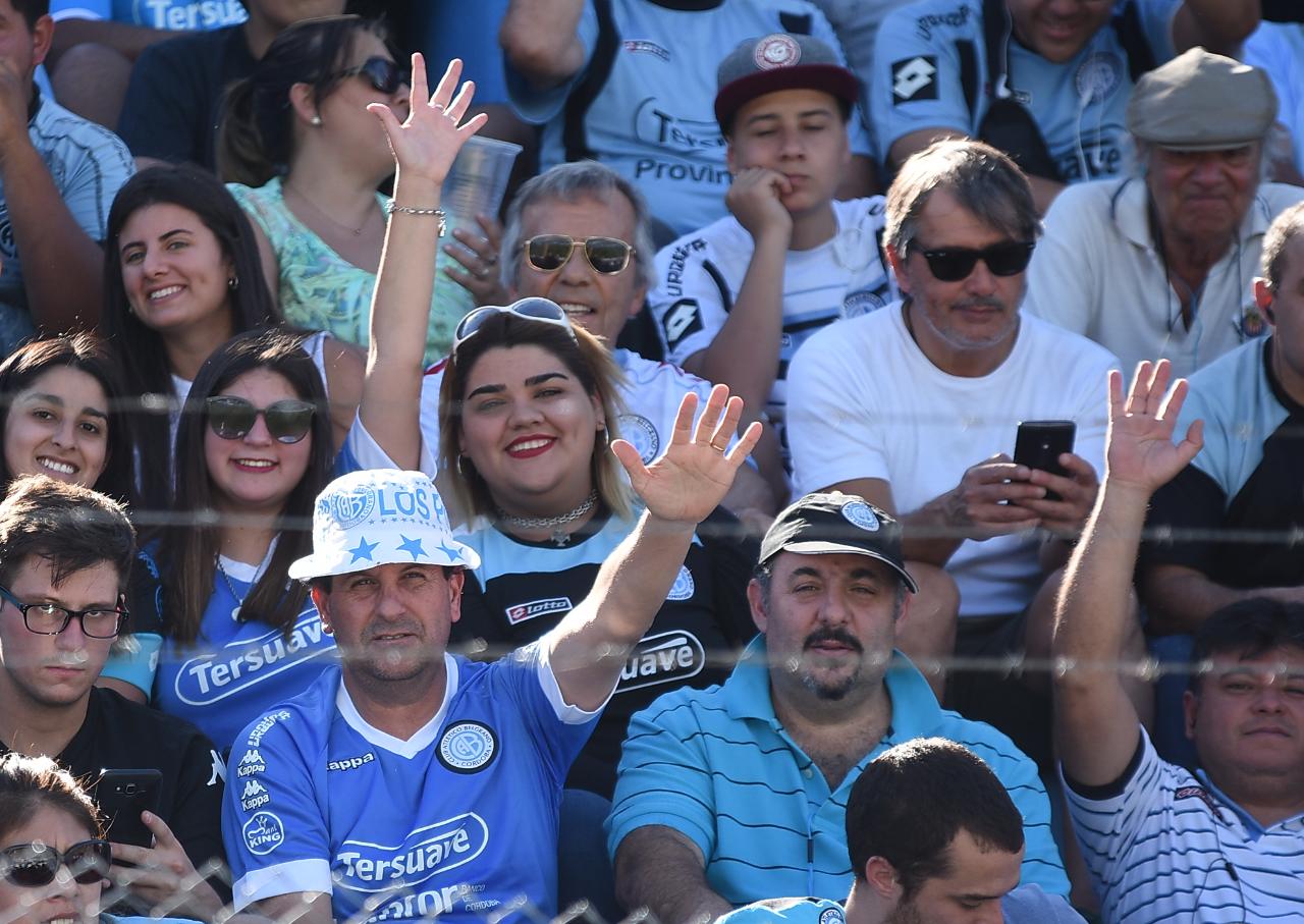 El Celeste y una tarde espectacular en Alberdi. Foto: Lucio Casalla / ElDoce.tv.