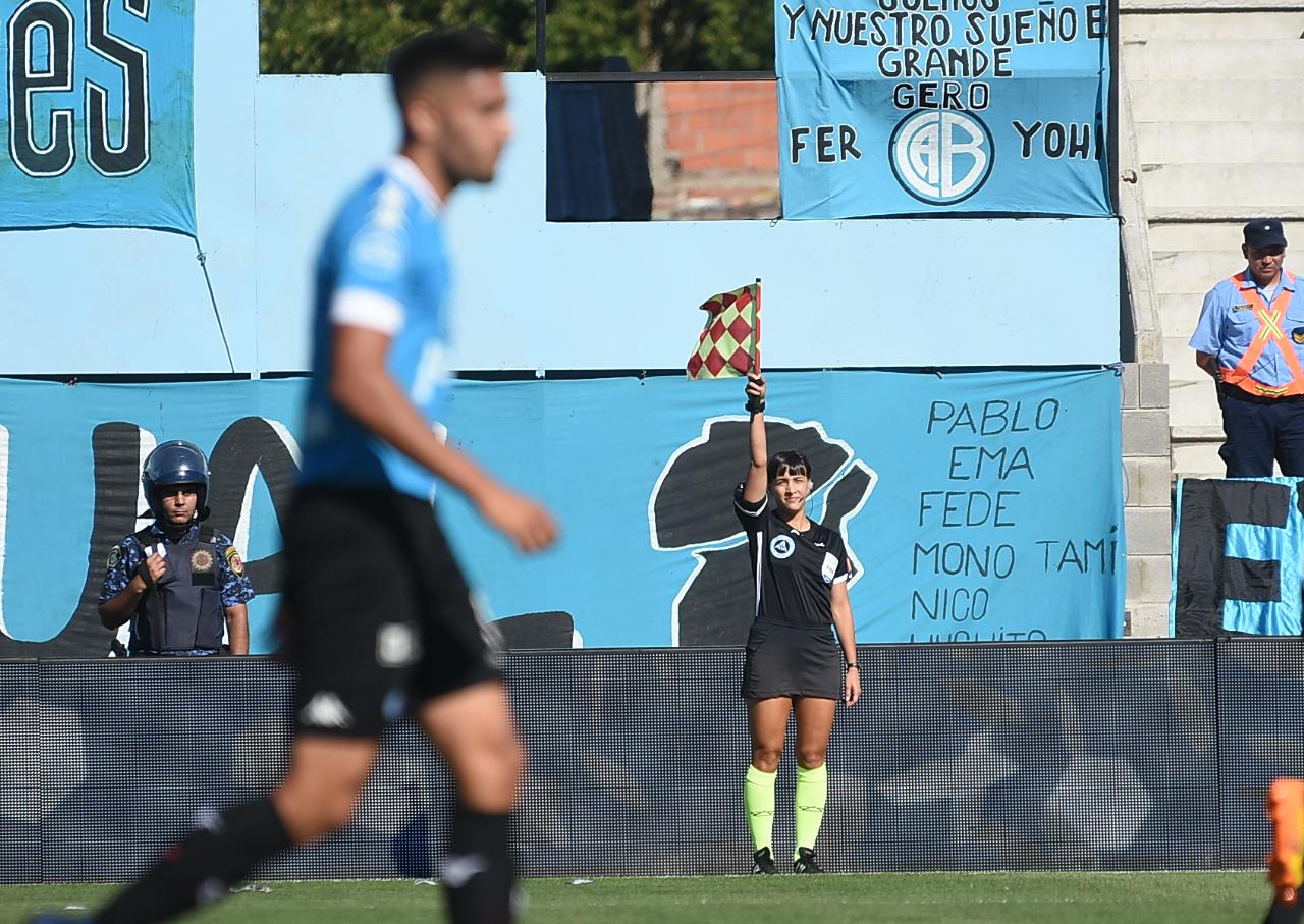 El Celeste y una tarde espectacular en Alberdi. Foto: Lucio Casalla / ElDoce.tv.