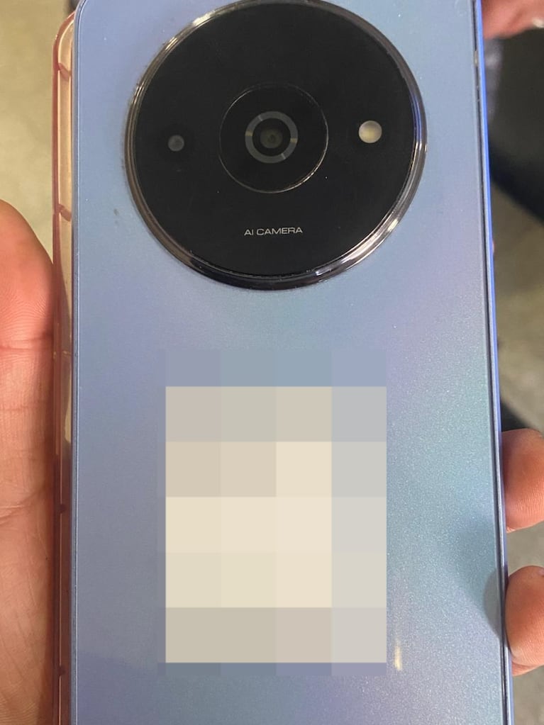 El celular incautado por los agentes. Imagen: Policía de Córdoba.