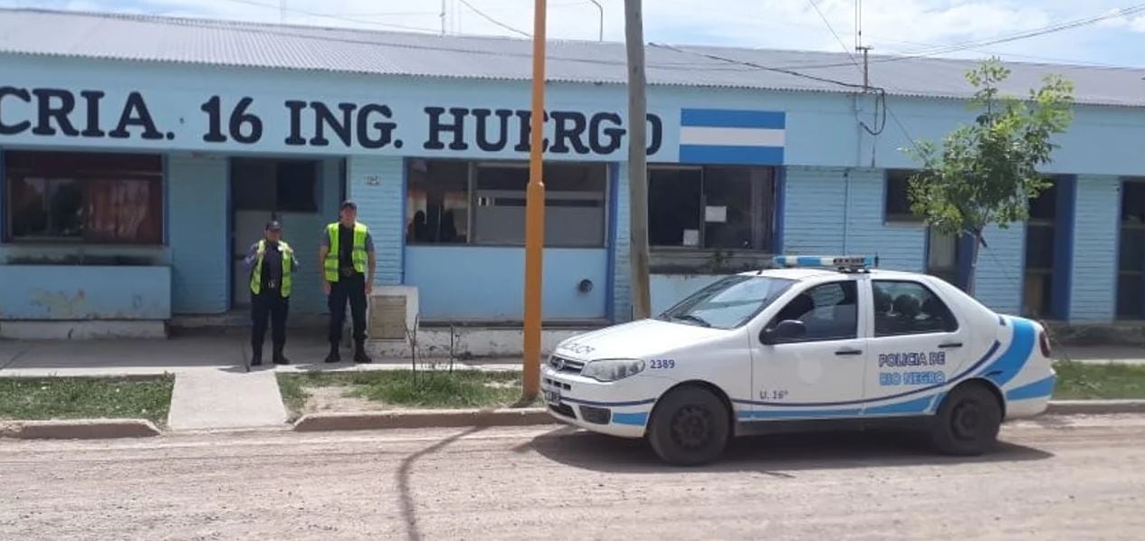 El chacarero permanece detenido por homicidio en la comisaría 16 de Huergo. (Foto: NA).