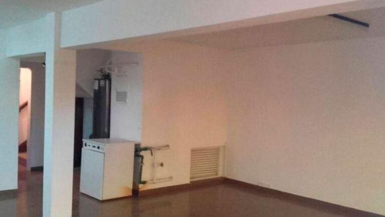El chalet con sauna y sin muebles de Báez