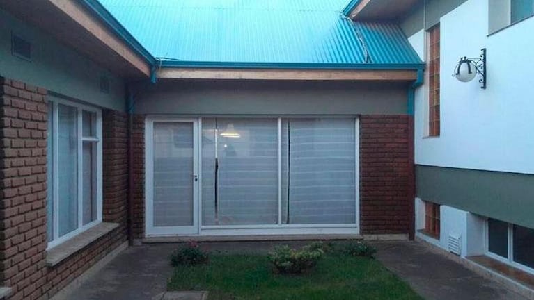 El chalet con sauna y sin muebles de Báez