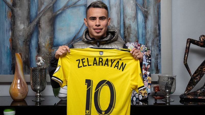 El Chino Zelarayán fue presentado como una estrella en Columbus Crew.