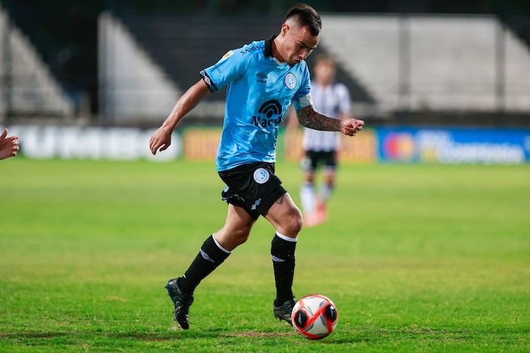 El Chino Zelarayán tuvo sus primeros minutos tras el regreso a Belgrano.