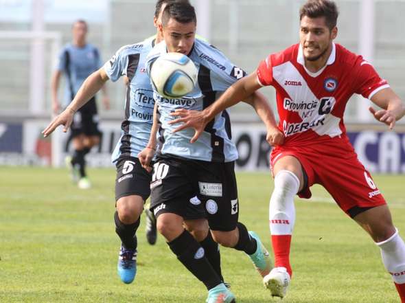 El Chino Zelarayán volvió a ser importante para Belgrano.